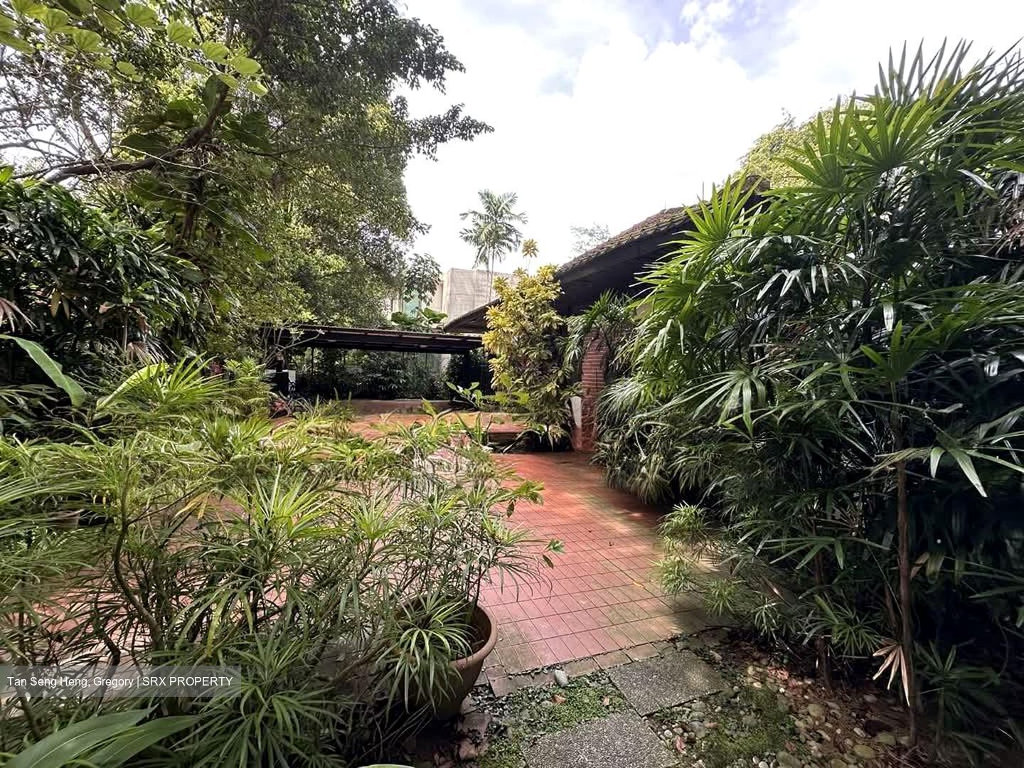 White House Park (D10), Detached #534249161